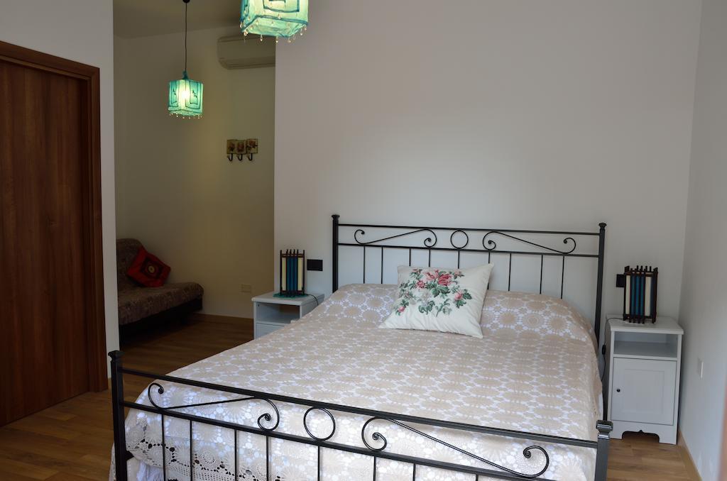 Paglia E Fieno Bed & Breakfast Villaga Ruang foto
